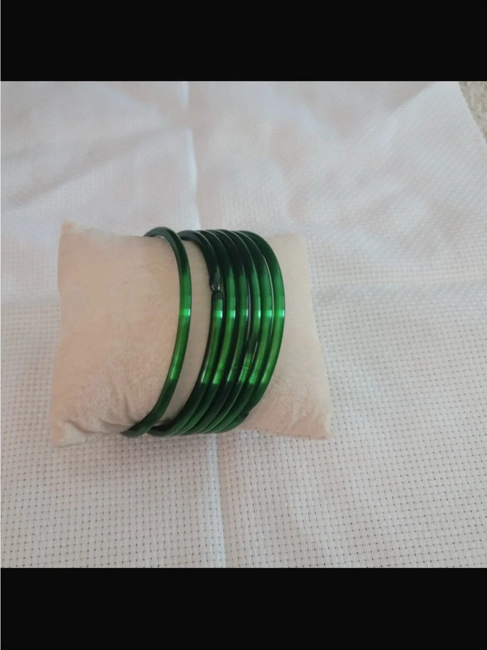 Source Unknown Shiny Green Stackable Bangle Bracelet Set